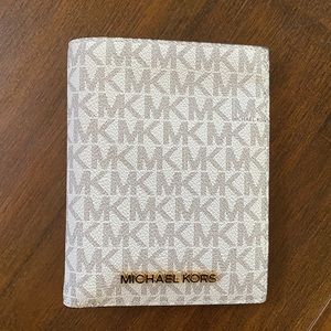 Name brand wallet